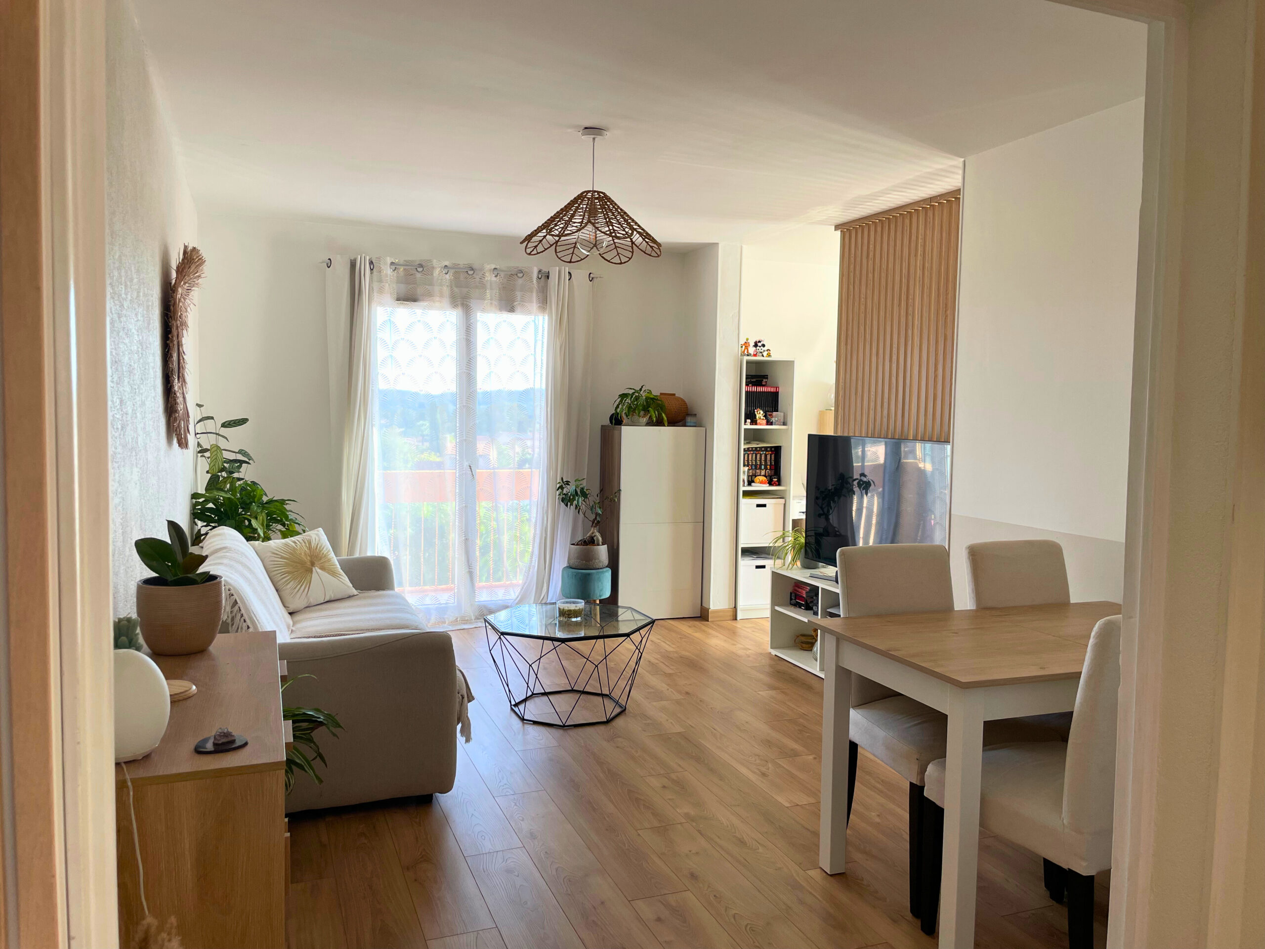 Décoration avant après rénovation appartement T3 Toulon Var