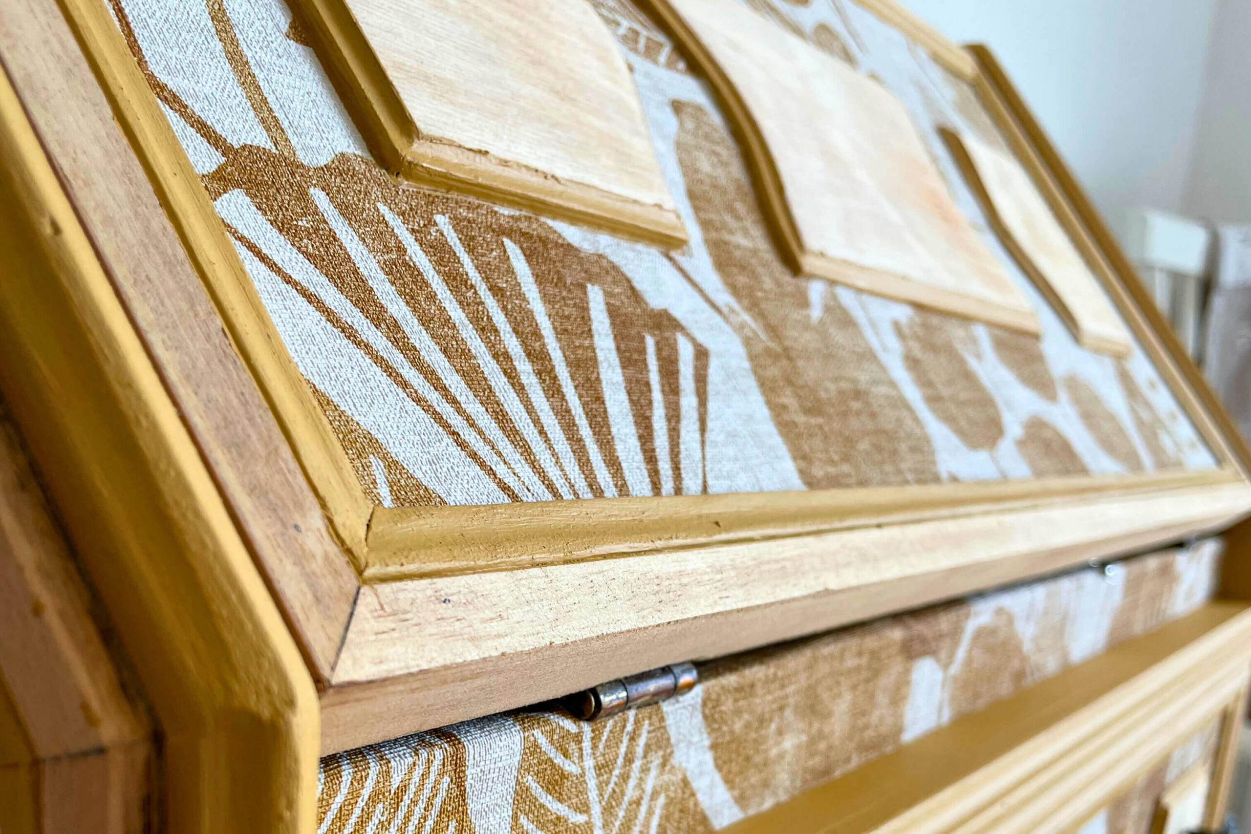 Rénovation meuble décoration chambre avec papier peint